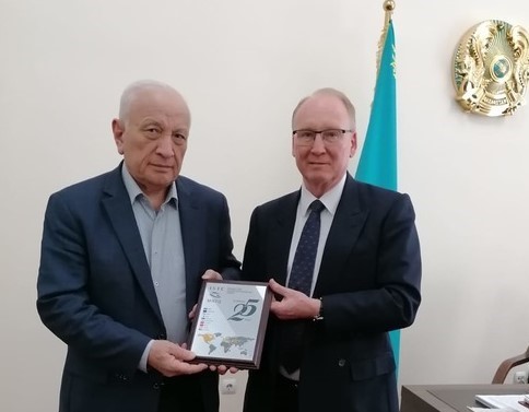 On Monday 18th April, ISTC Executive Director, David Cleave met with The President of the National Academy of Sciences of the Republic of Kazakhstan, in Almaty.